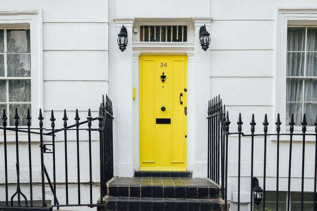 UK Mortgage Broker - Experts in UK Buy to Let Mortgage 2 evelyn paris QR vT8 hBZM unsplash